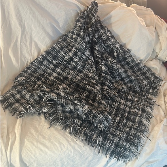 Apt. 9 Accessories - Apt. 9 Monochrome Checkered Fringe Wrap